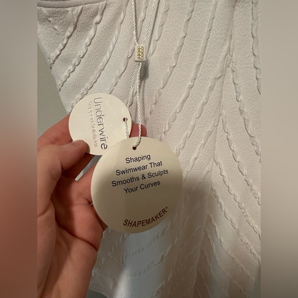 NWT Contours by Coco Reef High Neck One Piece Swimsuit Size 8 32 C Cup - Picture 7 of 11